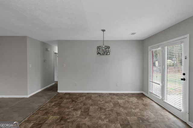 321 Summerwood Lane, Stockbridge, GA 30281