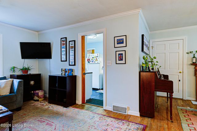 1855 Gresham Rd, Louisville, KY 40205