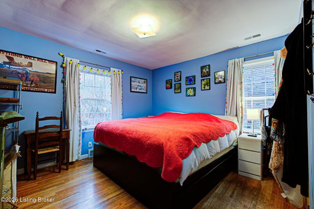 1855 Gresham Rd, Louisville, KY 40205