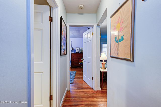 1855 Gresham Rd, Louisville, KY 40205