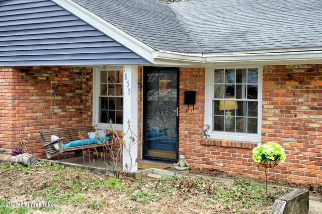 1855 Gresham Rd, Louisville, KY 40205