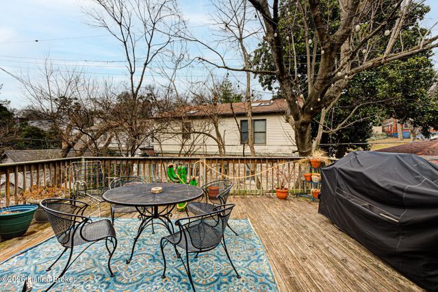 1855 Gresham Rd, Louisville, KY 40205