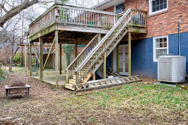 1855 Gresham Rd, Louisville, KY 40205