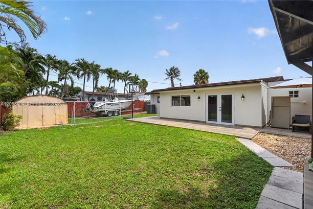 1271 W 78th Street, Hialeah, FL 33014