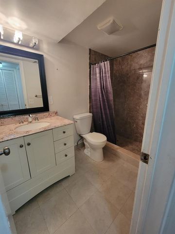 4321 NW 9th Avenue 102, Deerfield Beach, FL 33064