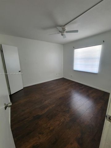 4321 NW 9th Avenue 102, Deerfield Beach, FL 33064