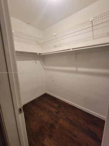 4321 NW 9th Avenue 102, Deerfield Beach, FL 33064