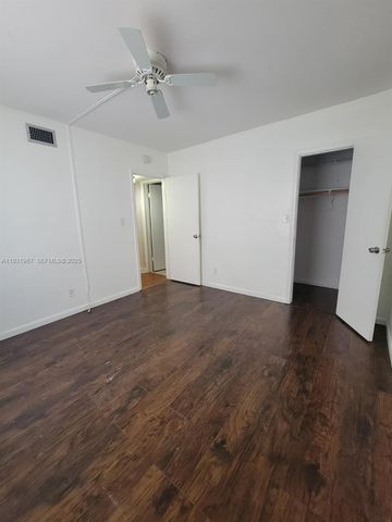 4321 NW 9th Avenue 102, Deerfield Beach, FL 33064