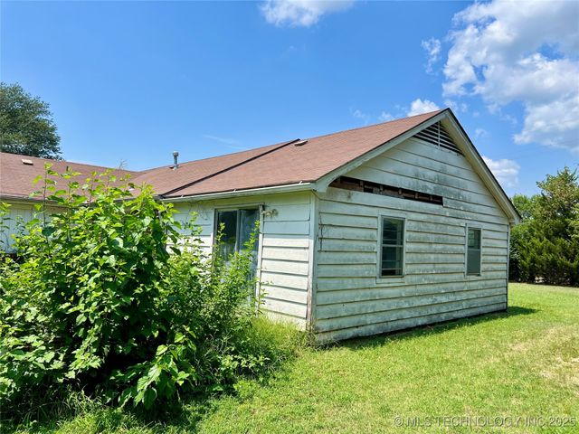 1636 E 4th Street, Okmulgee, OK 74447