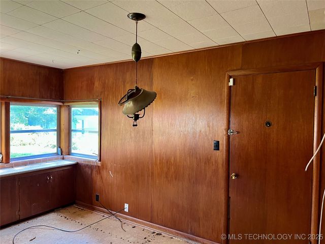 1636 E 4th Street, Okmulgee, OK 74447