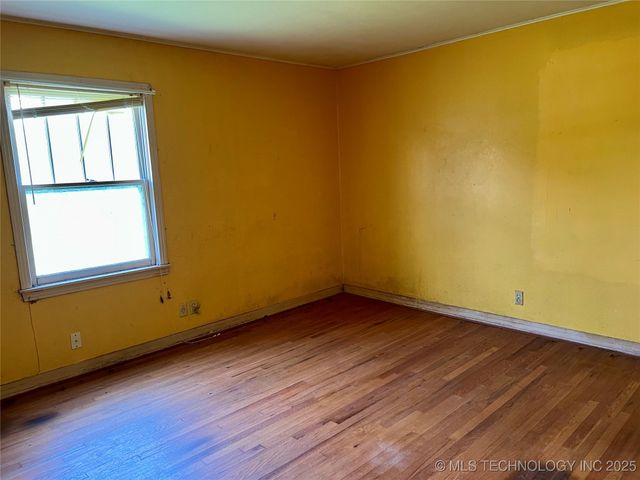 1636 E 4th Street, Okmulgee, OK 74447