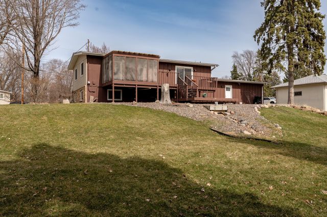 6401 Shingle Creek Drive, Brooklyn Park, MN 55445