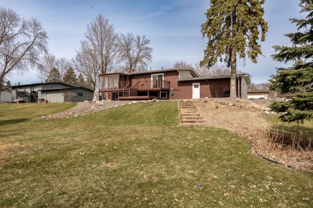 6401 Shingle Creek Drive, Brooklyn Park, MN 55445