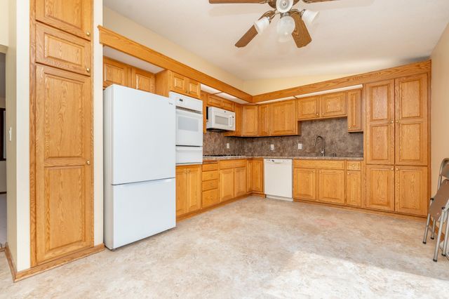 6401 Shingle Creek Drive, Brooklyn Park, MN 55445