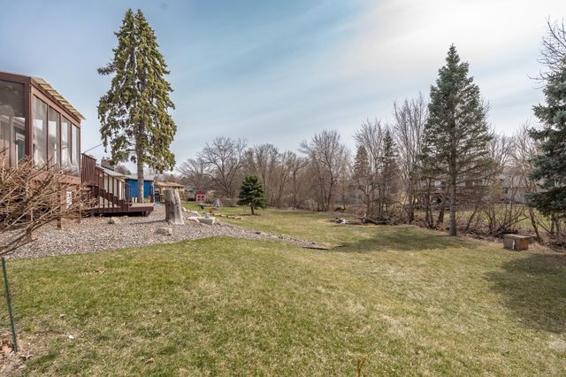 6401 Shingle Creek Drive, Brooklyn Park, MN 55445