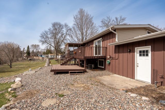 6401 Shingle Creek Drive, Brooklyn Park, MN 55445