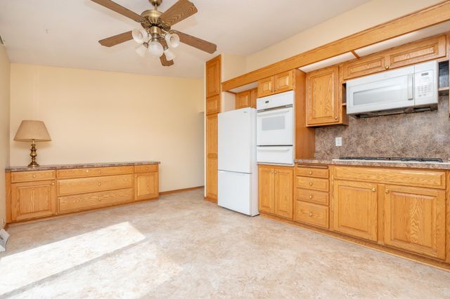 6401 Shingle Creek Drive, Brooklyn Park, MN 55445