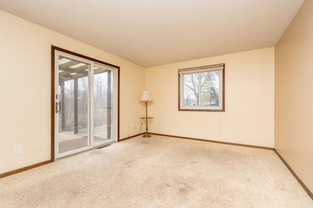 6401 Shingle Creek Drive, Brooklyn Park, MN 55445