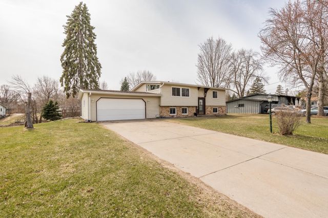6401 Shingle Creek Drive, Brooklyn Park, MN 55445