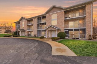16032 Crystal Creek Drive 1A, Orland Park, IL 60462