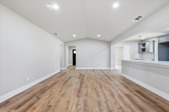 6333 Symphony Lane, Dallas, TX 75227