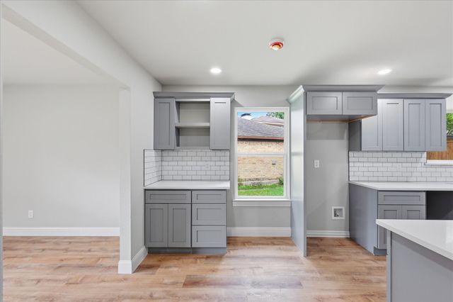 6333 Symphony Lane, Dallas, TX 75227