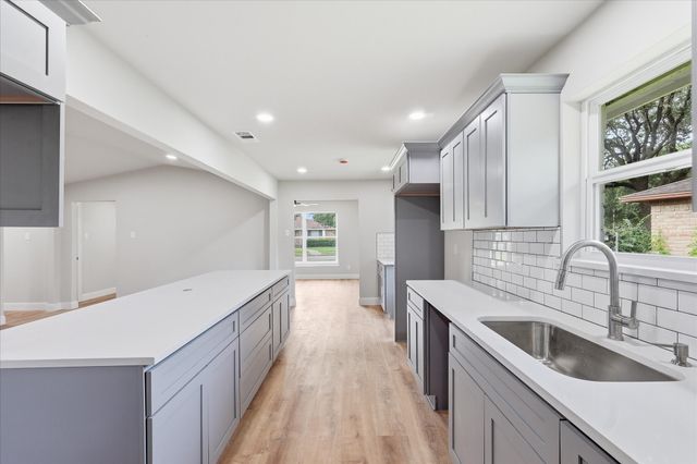 6333 Symphony Lane, Dallas, TX 75227