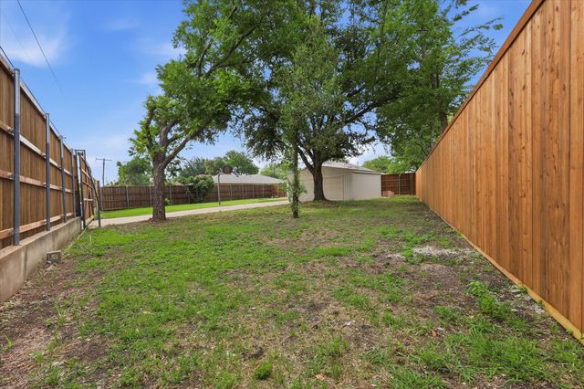 6333 Symphony Lane, Dallas, TX 75227