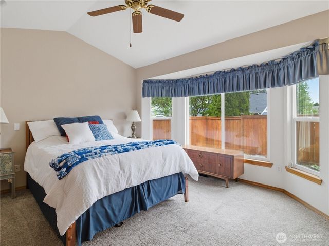 5042 Chambers Creek Loop SE, Olympia, WA 98501