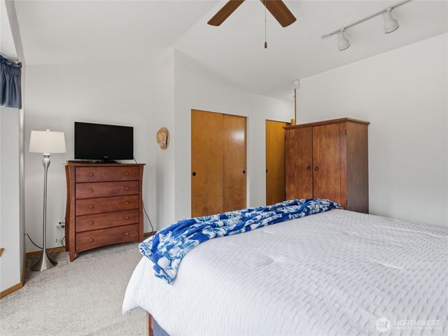 5042 Chambers Creek Loop SE, Olympia, WA 98501