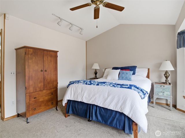 5042 Chambers Creek Loop SE, Olympia, WA 98501