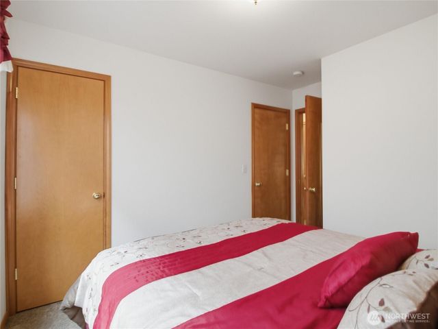 5042 Chambers Creek Loop SE, Olympia, WA 98501