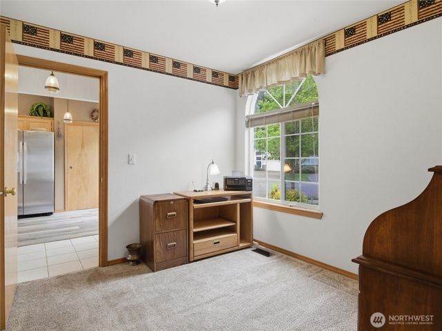 5042 Chambers Creek Loop SE, Olympia, WA 98501