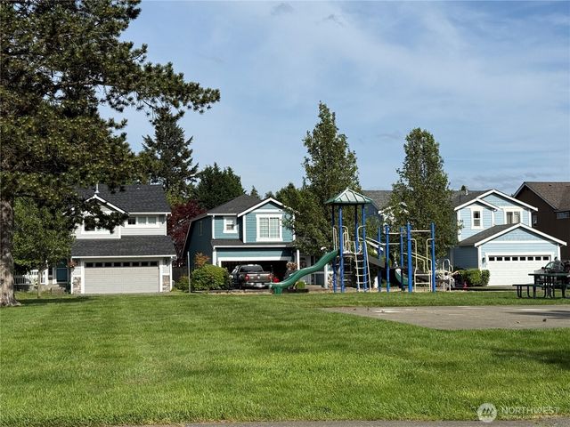 5042 Chambers Creek Loop SE, Olympia, WA 98501