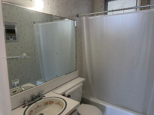 7800 carlyle Ave. 6C, Miami Beach, FL 33141