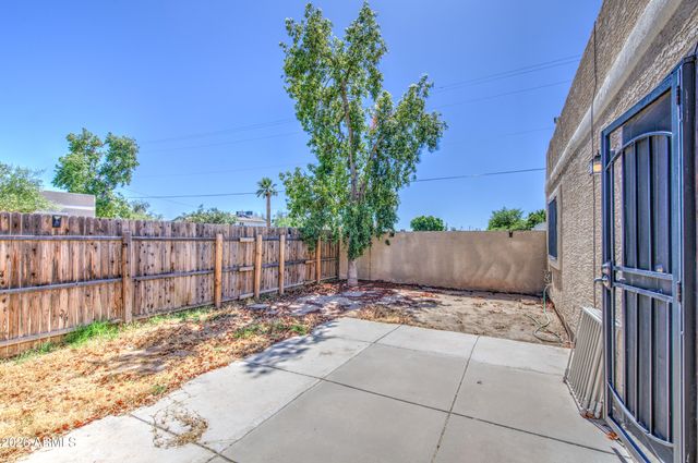 401 E Pecan Road, Phoenix, AZ 85040