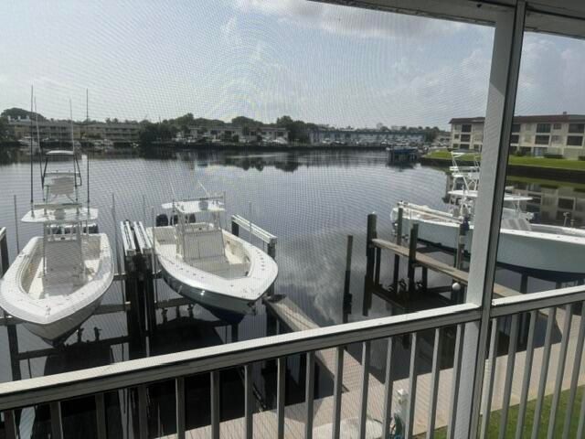 400 Northlake Court 204, North Palm Beach, FL 33408