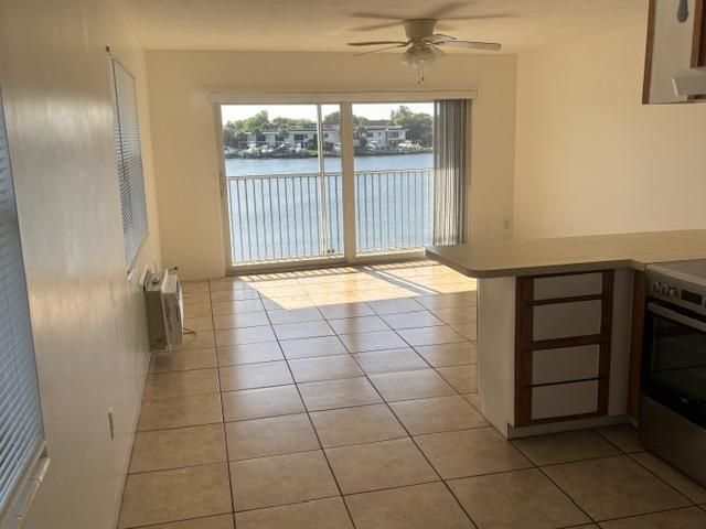 400 Northlake Court 204, North Palm Beach, FL 33408