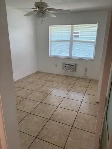 400 Northlake Court 204, North Palm Beach, FL 33408