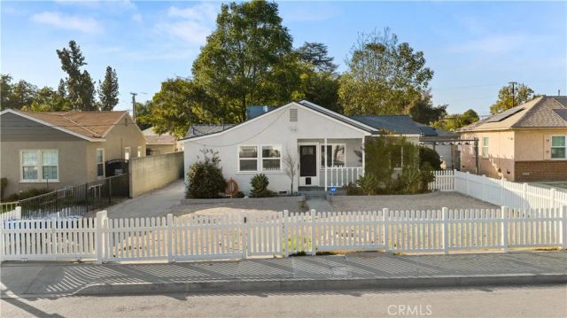 1617 N Gordon Court, Pomona, CA 91768