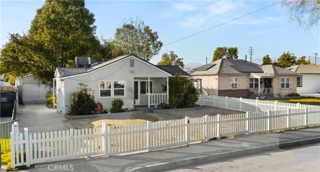 1617 N Gordon Court, Pomona, CA 91768