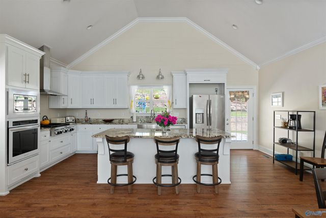 1829 Forest Drive, Guntersville, AL 35976