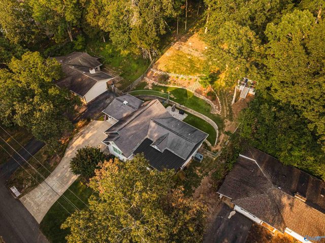 1829 Forest Drive, Guntersville, AL 35976