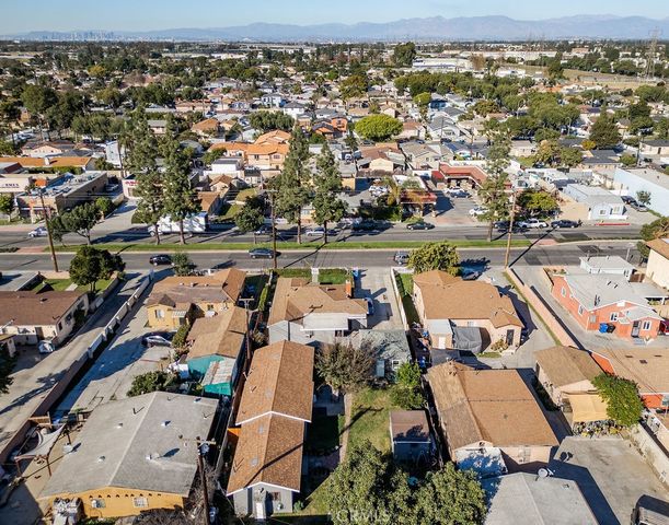 7032 Somerset, Paramount, CA 90723