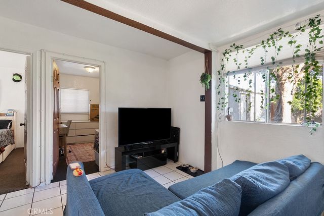 7032 Somerset, Paramount, CA 90723