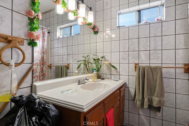 7032 Somerset, Paramount, CA 90723