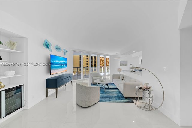 16425 Collins Ave 712, Sunny Isles Beach, FL 33160