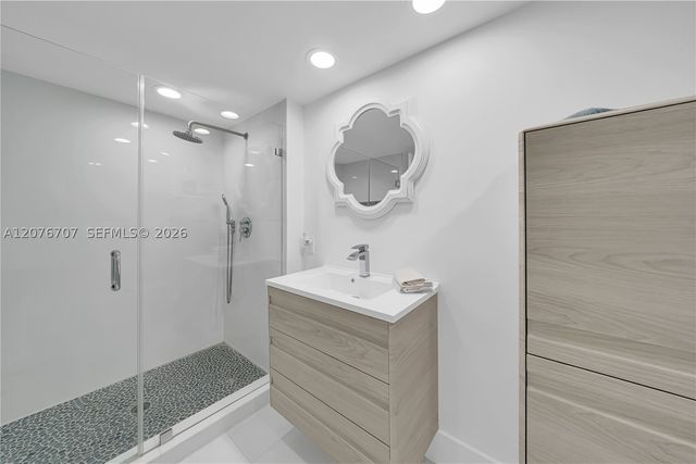 16425 Collins Ave 712, Sunny Isles Beach, FL 33160