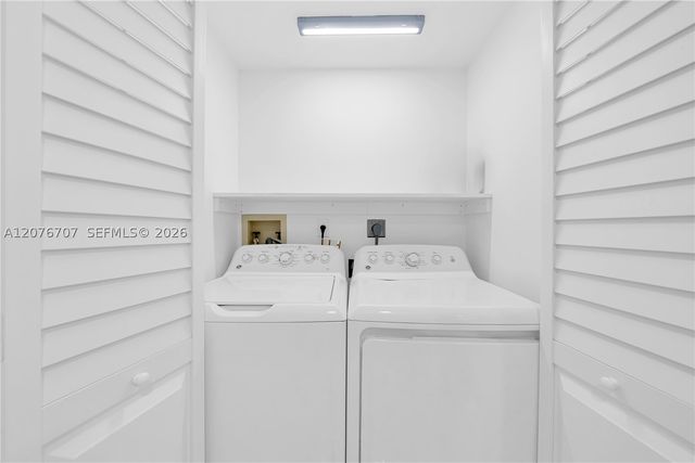 16425 Collins Ave 712, Sunny Isles Beach, FL 33160