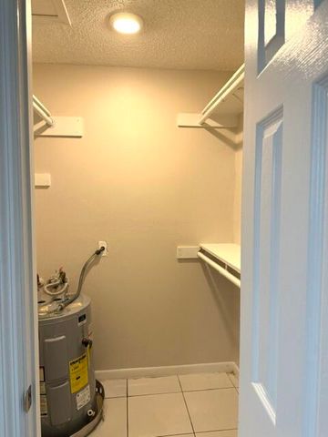 914 N Federal Highway 3, Lake Worth Beach, FL 33460